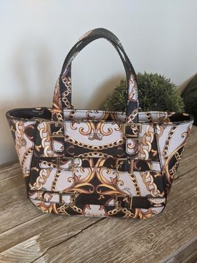 GUESS Chain-Print Handbag in Black, White & Gold